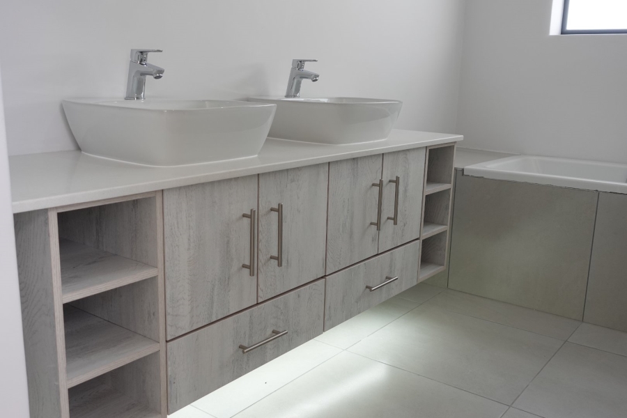 3 Bedroom Property for Sale in Dana Bay Western Cape